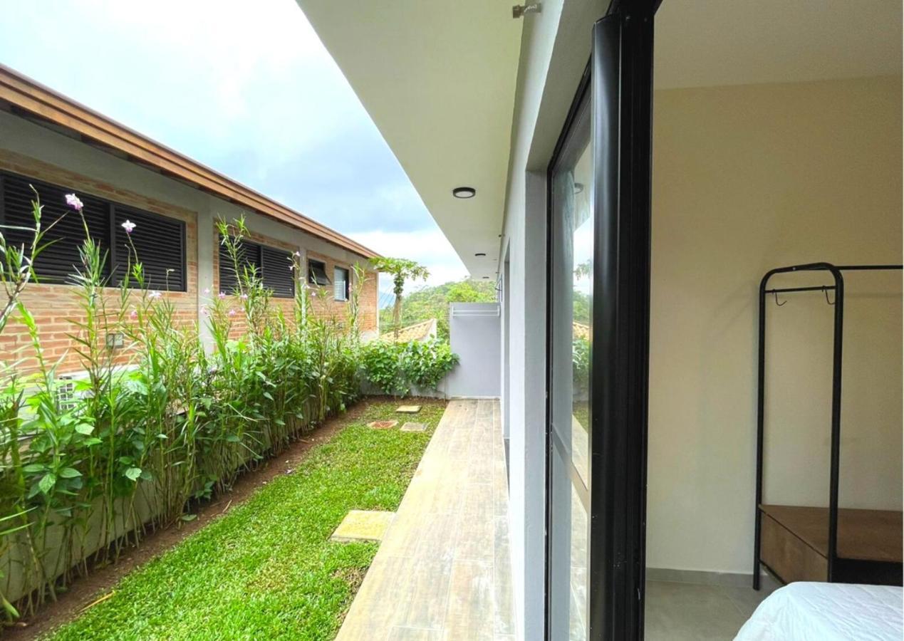 Refugio Praia Lagoinha Ubatuba-Sp Condominio Samola Apto 05 Eksteriør billede
